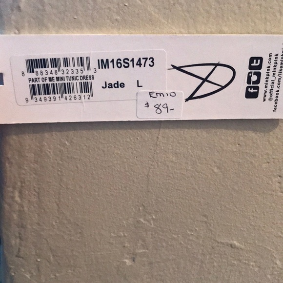 Dress - Picture 6 of 6